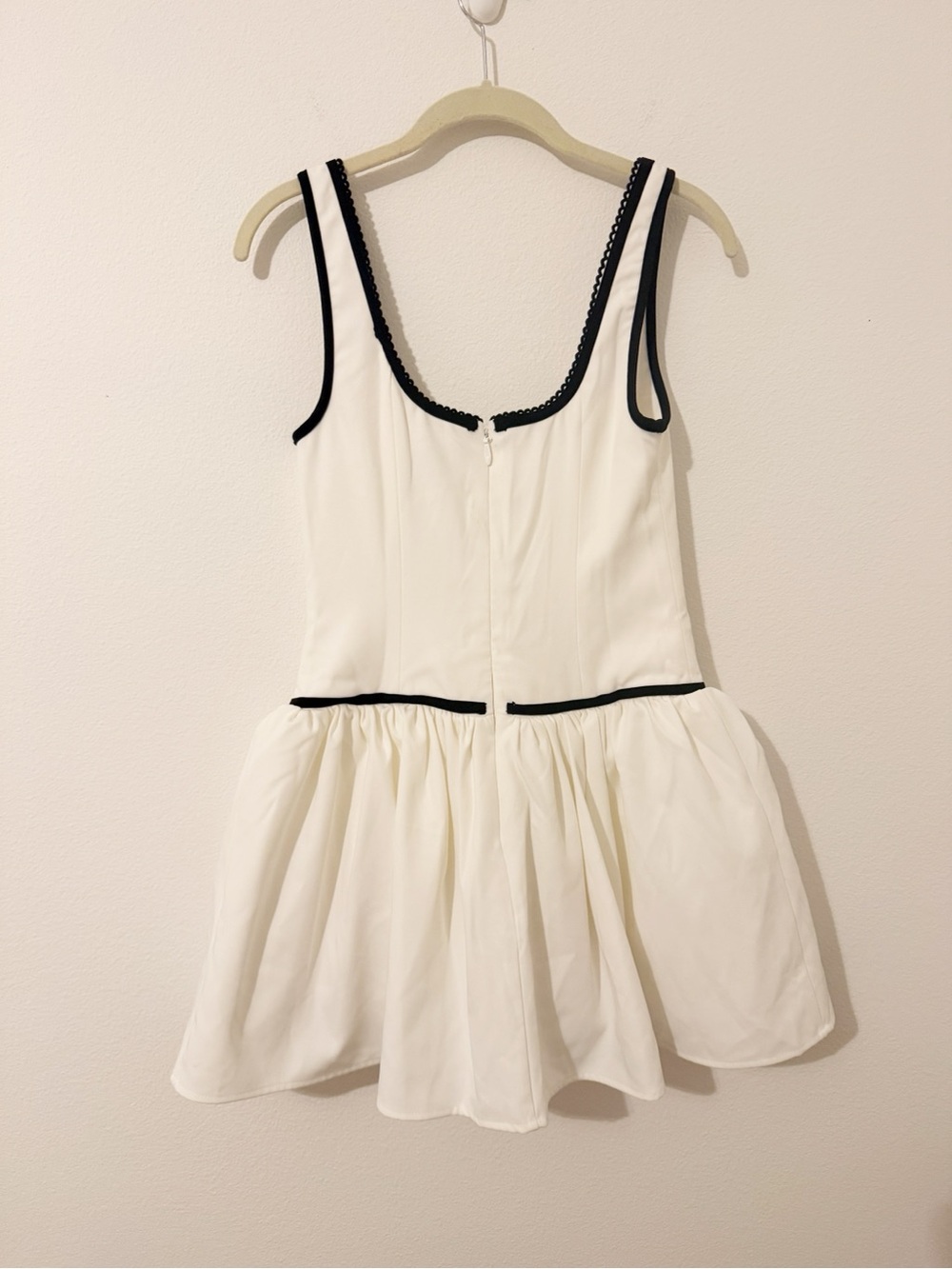 Runaway the Label Adaline Mini
Dress White Black Cocktail Size Small S - Picture 6 of 7